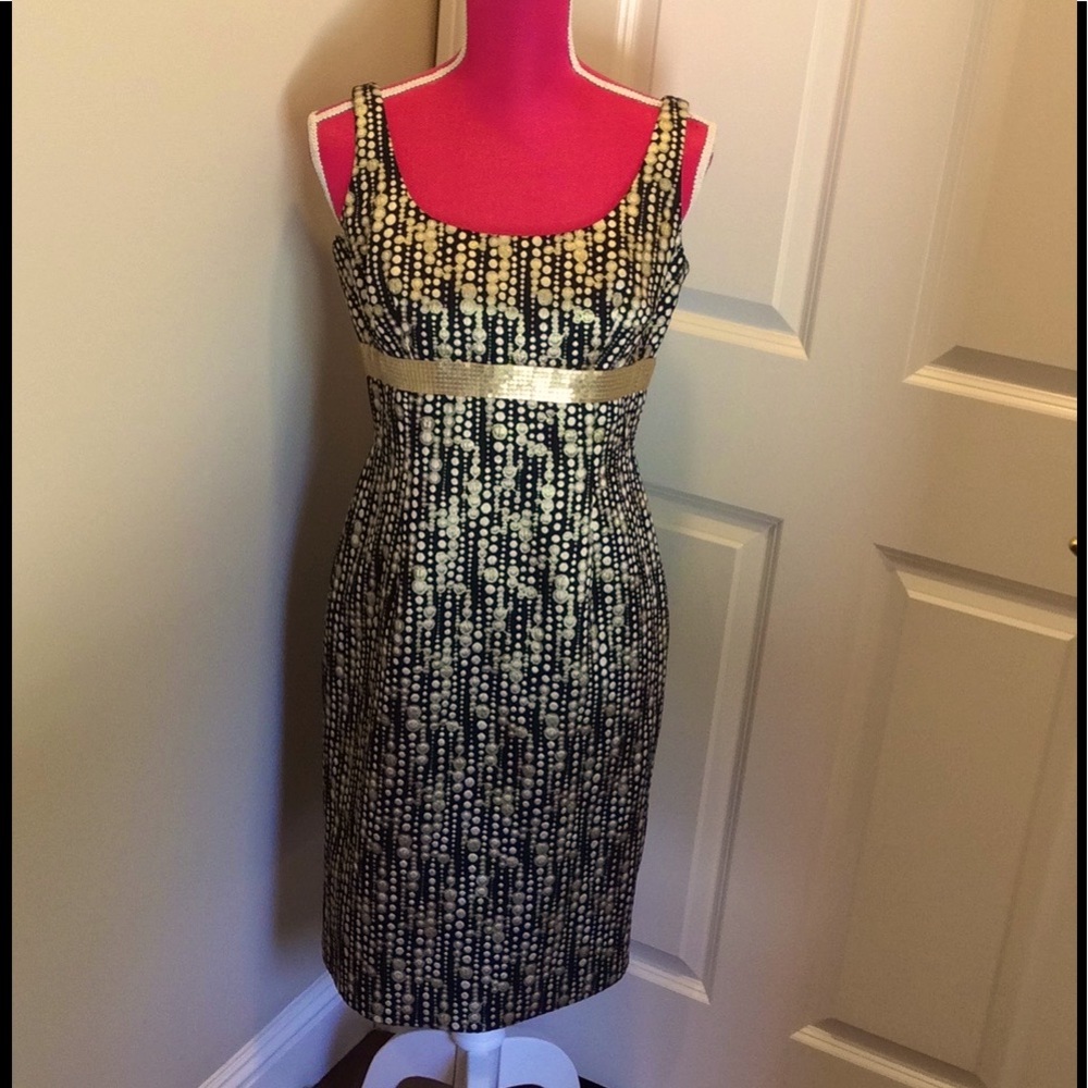 Carmen Marc Valvo 🔥🔥🔥gorgeous cocktail dress.
